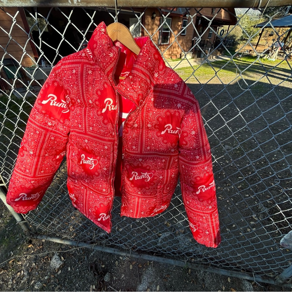 Runtz Reversible Red Puffer Jacket - Picture 4 of 7